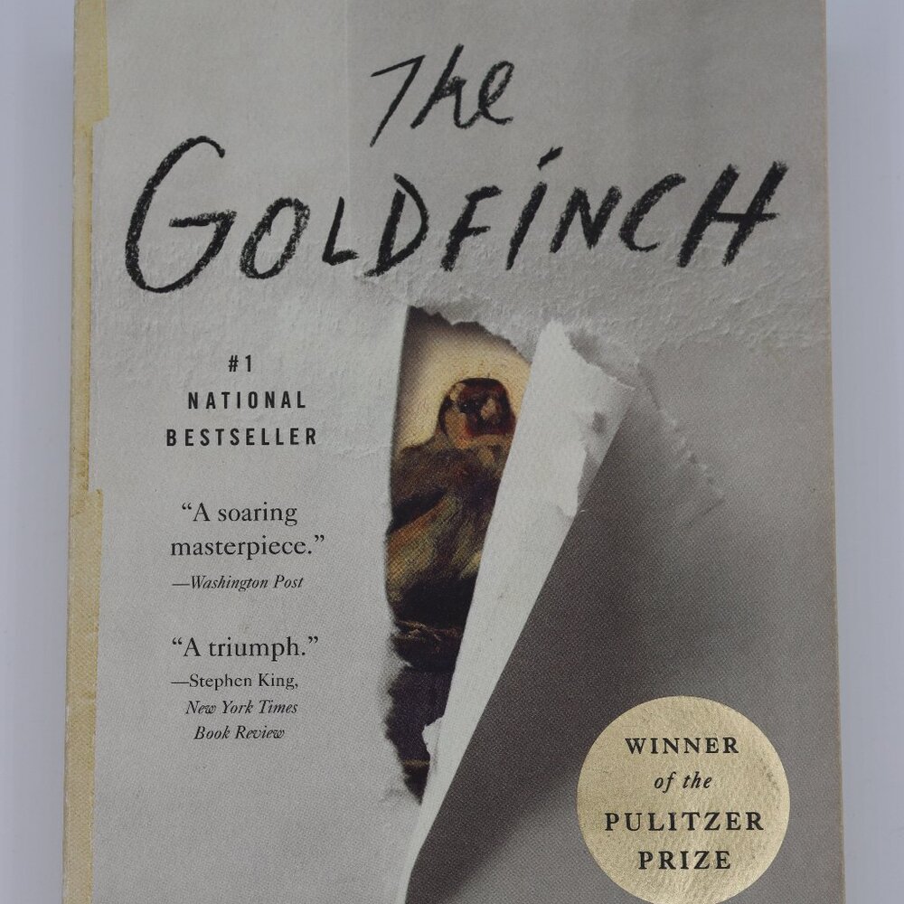 The Goldfinch by Donna Tart - Paperback Novel - Pulitzer Prize Winner